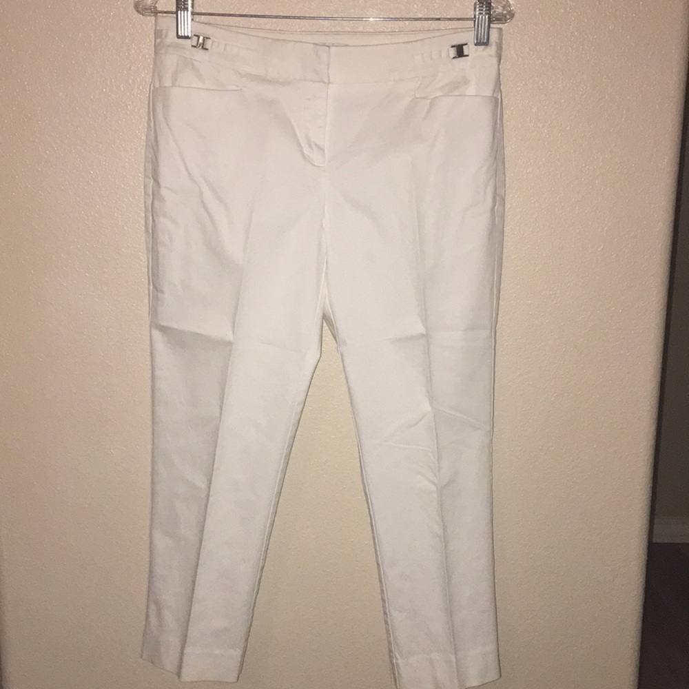 White, capris pants